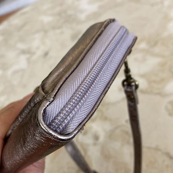 NWOT The Sak Redwood 3-In-1 Leather Phone Wallet Crossbody Clutch Purse - Picture 4 of 13